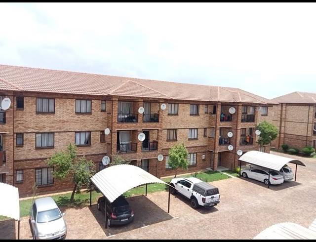 2 BEDROOM APARTMENT FOR SALE IN HALFWAY GARDENS